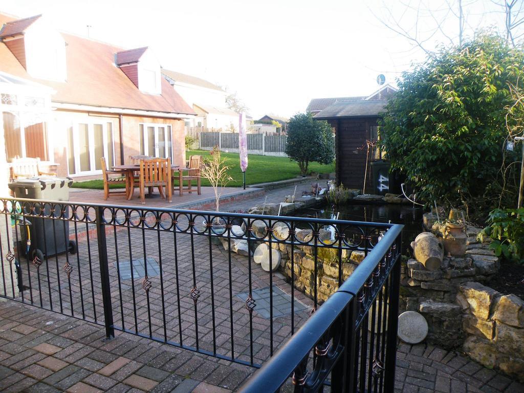Rother Valley View B&B 셰필드 객실 사진
