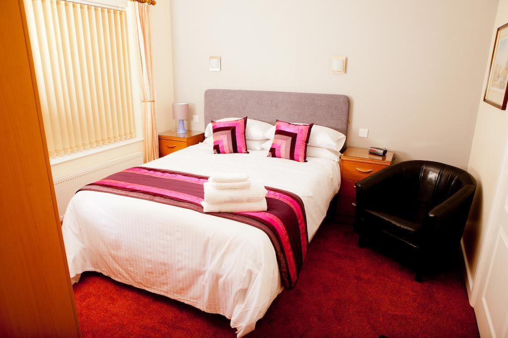Rother Valley View B&B 셰필드 객실 사진